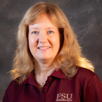 Academic Program Specialist Dana Smith