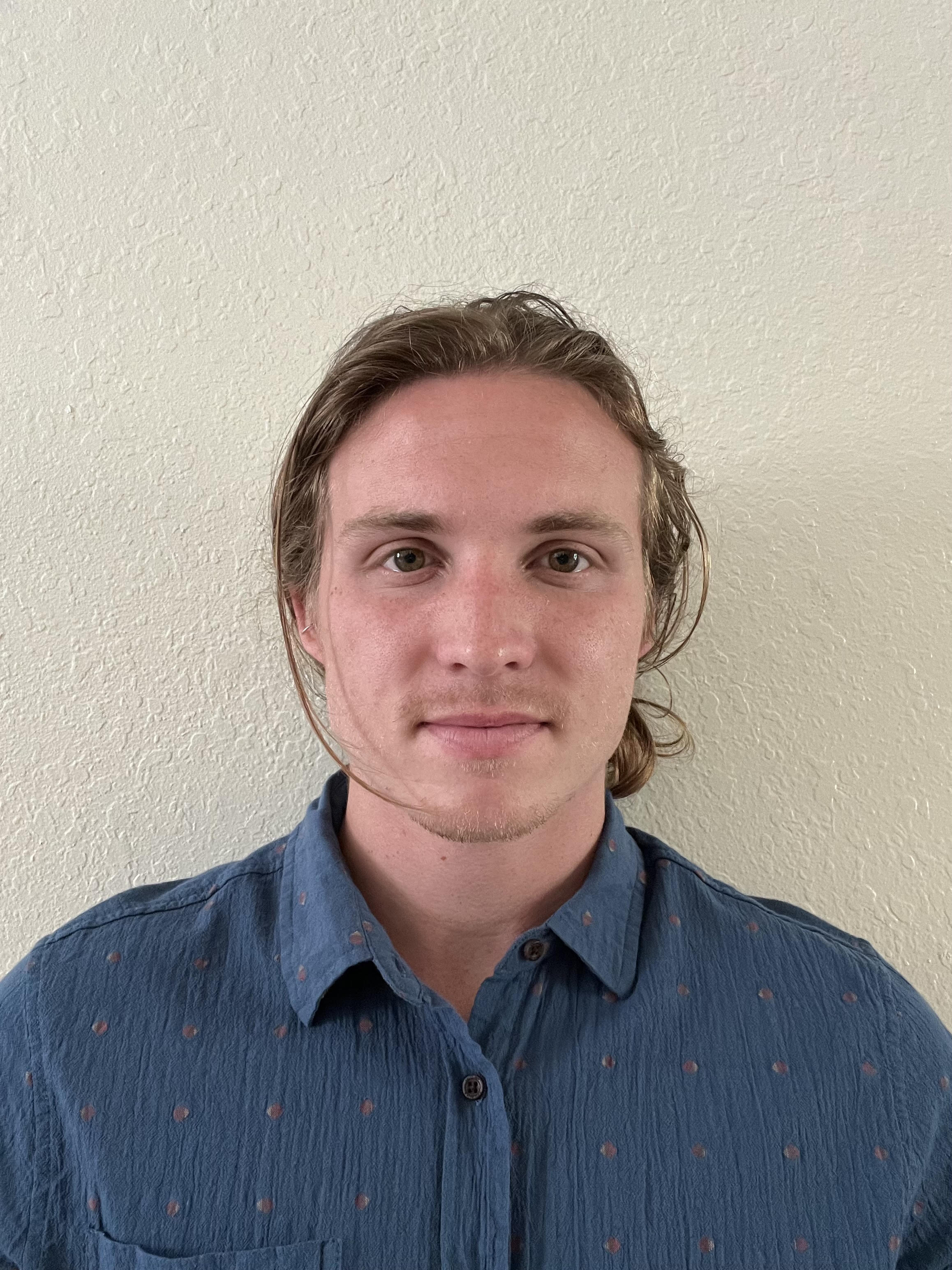 profile pic.jpg profile pic.jpg